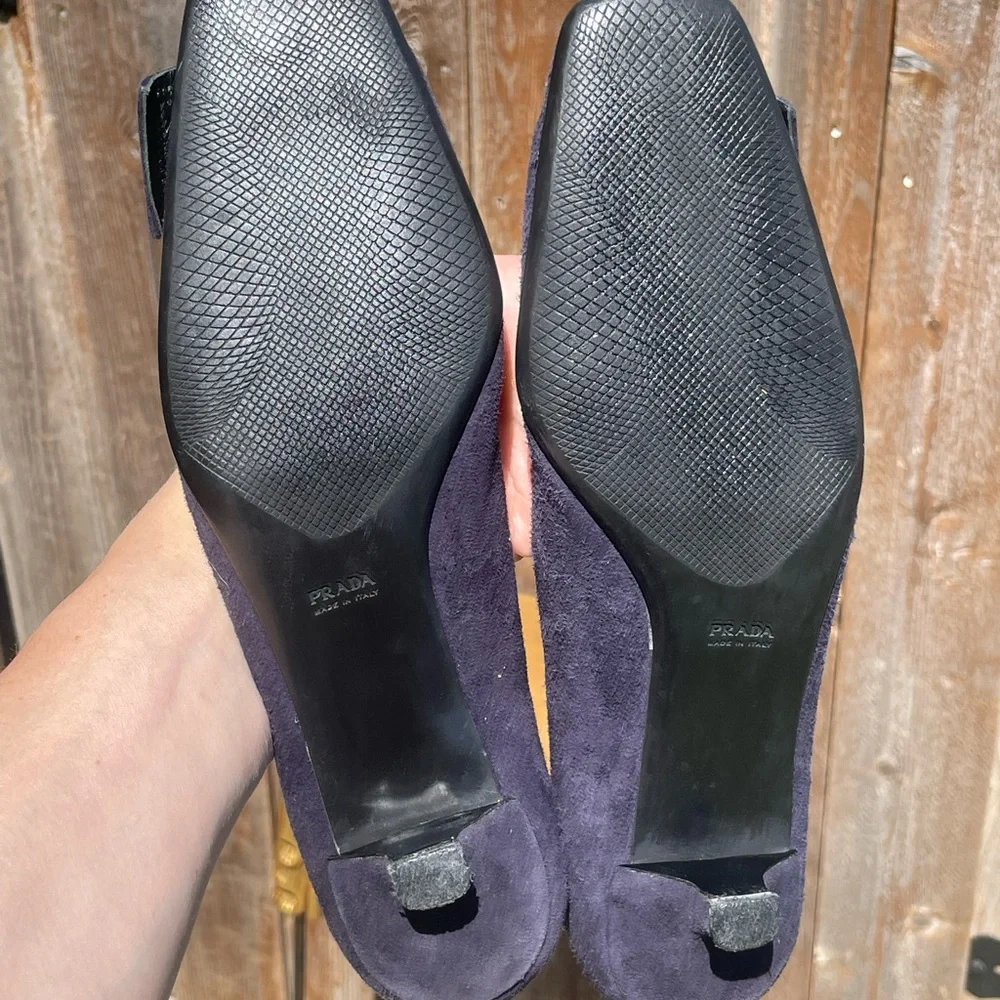 Prada Linea Rossa Women's Navy Suede Kitten Heels - Picture 6 of 7